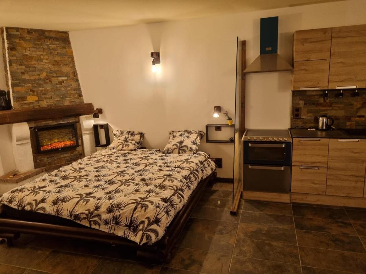 Studio Port Pin Vue Mer, Jacuzzi, Hammam, Parking Prives 카시스 외부 사진